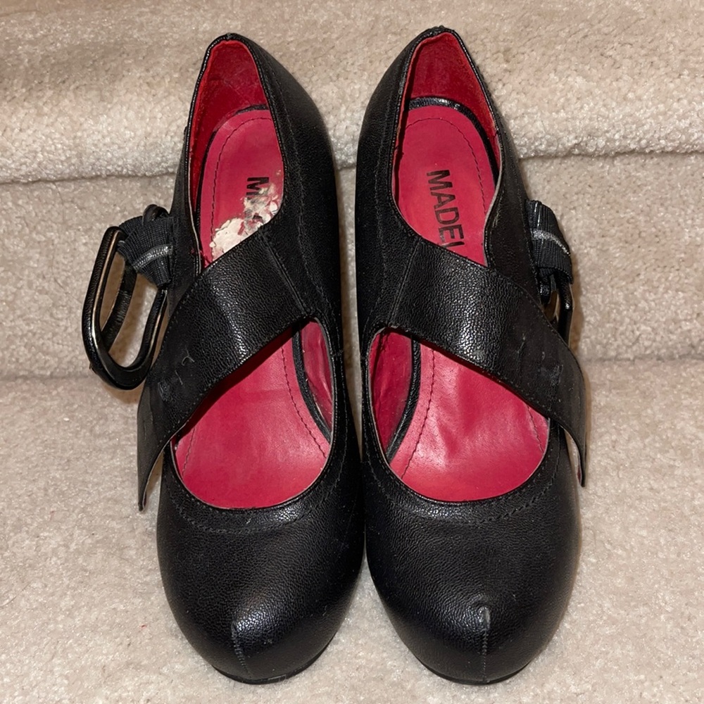 Womens Black heels